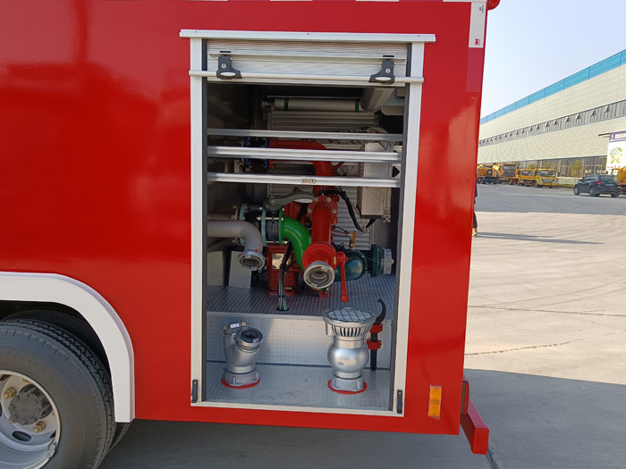 5噸消防灑水車價格_民用小型消防車_2.5-5噸泡沫消防車現車報價