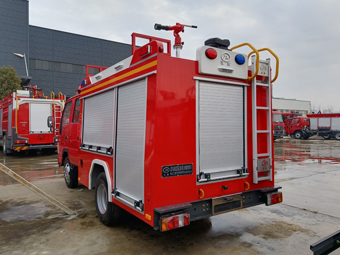 5噸消防灑水車價格_民用小型消防車_2.5-5噸泡沫消防車現車報價