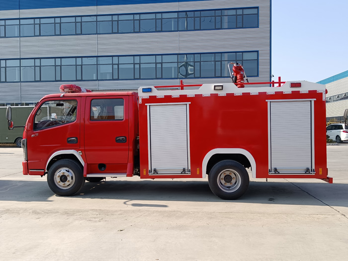 5噸消防灑水車價格_民用小型消防車_2.5-5噸泡沫消防車現車報價