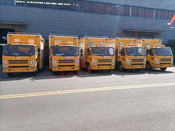 光固化修復工程車_非開挖管道修復車_光固化管道修復流程_光固化修復車